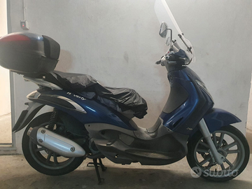 Piaggio Beverly 250