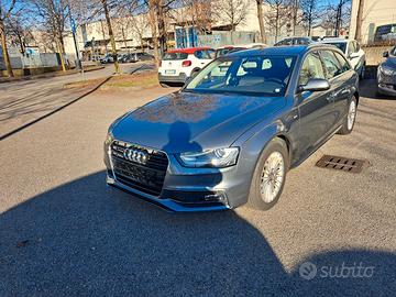 Audi A4 2.0 TDI quattro s-line