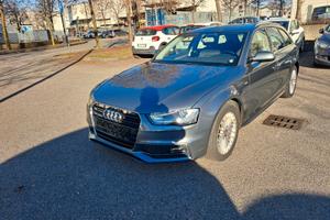Audi A4 2.0 TDI quattro s-line