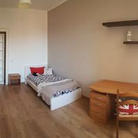 Letto Ikea + armadio + scrivania + libreria