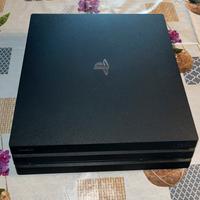 PlayStation 4 - 2 Joypad - 8 giochi