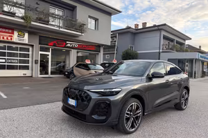 AUDI Q5 SPB TDi S tronic quattro S line
