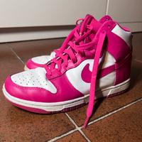 Nike Dunk fucsia e bianche