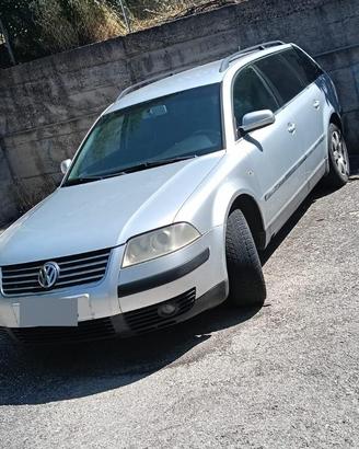 VOLKSWAGEN PASSAT anno 2001  1.9 TDI 130CV