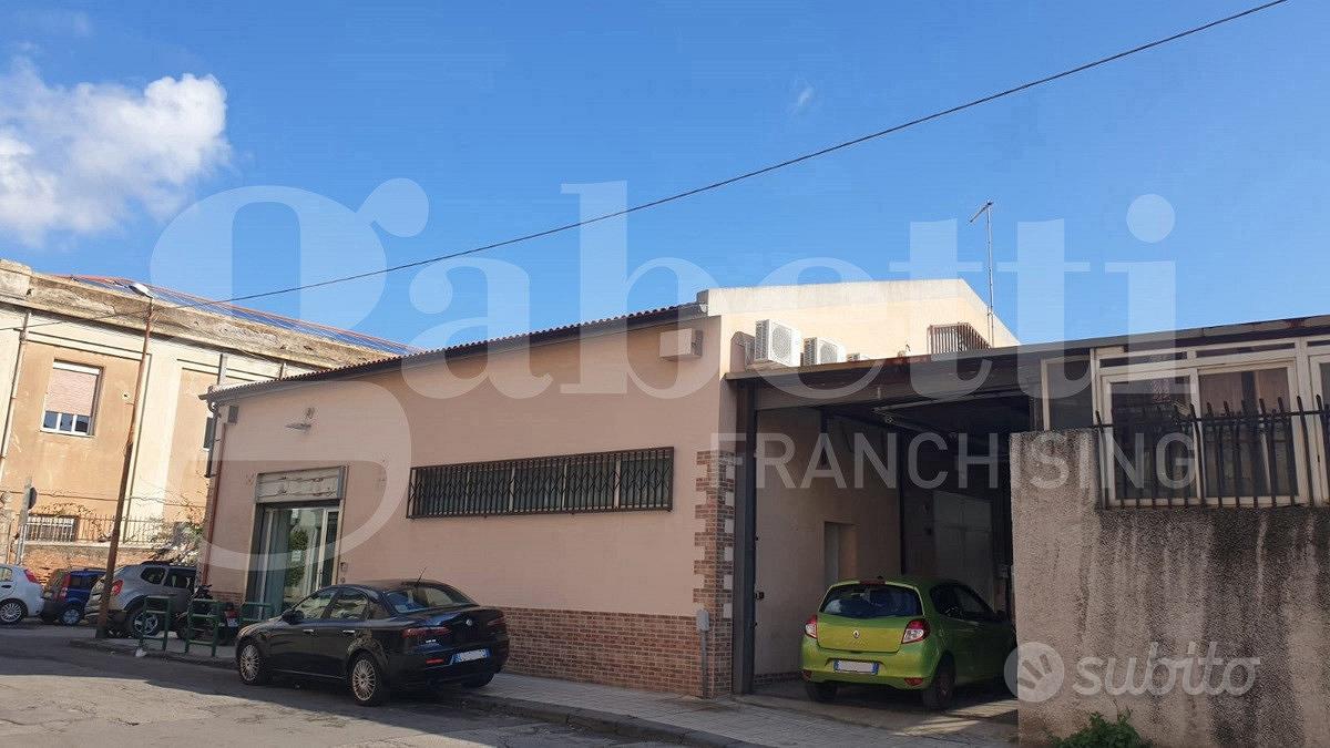 Via del Santo, grande capannone + uffici - Vista 3