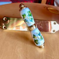 Maniglie per finestra in ceramica decorate 