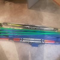 Coppia sci da fondo e tripli bastoncini carboni