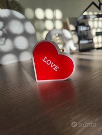 lampada a cuore con testo personalizzabile 