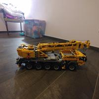 LEGO Technic 42009 Mobile Crane MK II by LEGO Tech