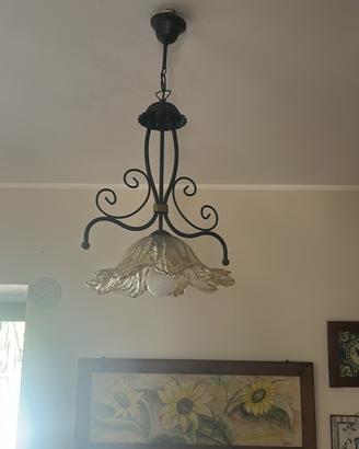 Lampadario in ferro battuto
