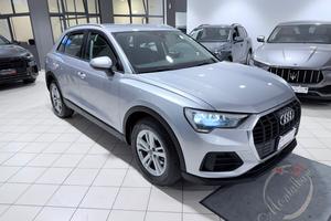 AUDI Q3 35 TDI S tronic Business SPORT