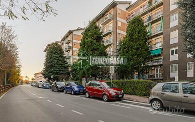 AMPIO BILOCALE CON BOX