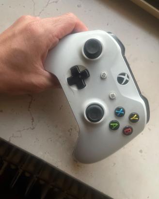 Joistik xbox one S (prezzo trattabile)