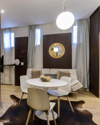 Zona Giorno&Relax (Tavolo + Sedie + Divano Letto)