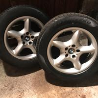 Cerchi in lega BMW17" con gomme da neve Pirelli
