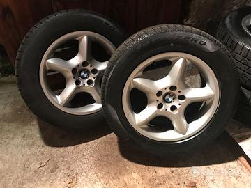 Cerchi in lega BMW17" con gomme da neve Pirelli