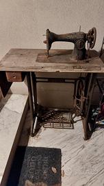 vecchia macchina da cucire da restaurare