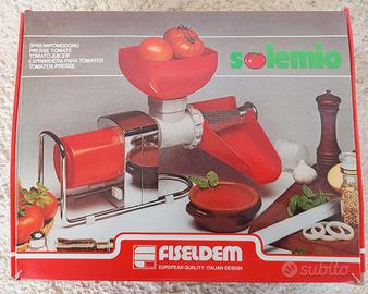 macchinetta per pomodori