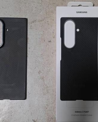 Cover originale Samsung Carbon Shield - Fold 7 / 8