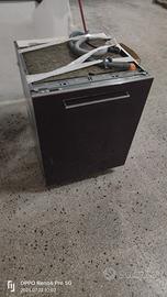 Lavastoviglie Ariston Hotpoint classe A+ (10 LT) 