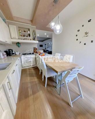 APPARTAMENTO DI 100MQ CON GARAGE E SOFFITTA