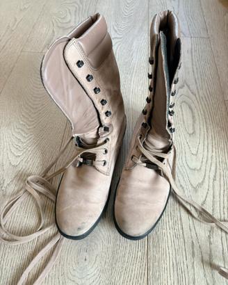 Stivaletti Tod's stringati taglia 38