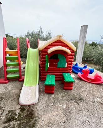 Scivoli, casetta, altalena e quad bambini