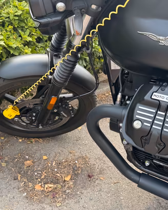 Guzzi V7 stone agosto 2023
