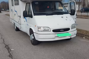camper mansardato Ford  due erre