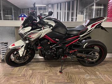Kawasaki Z 900 Super Naked