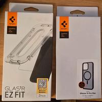 cover e vetro spigen iphone 15proMax 