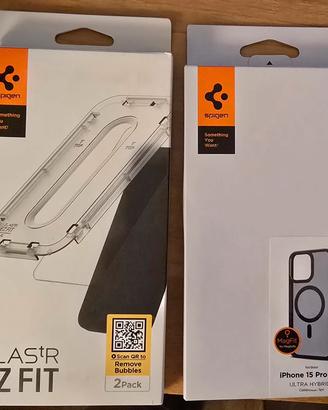 cover e vetro spigen iphone 15proMax 