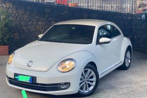 Volkswagen maggiolino 2011