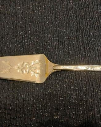 Paletta da dolce vintage in metallo argentato