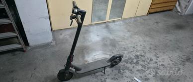 monopattino elettrico xiaomi