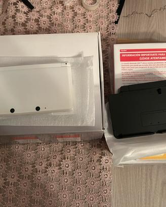 Nintendo 3ds ice white con scatola no caricatore