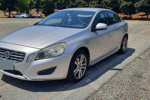 Volvo S60 D3 2011