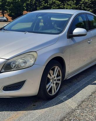 Volvo S60 D3 2011