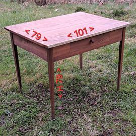 Tavolo scrittoio tradizionale in legno con cassett