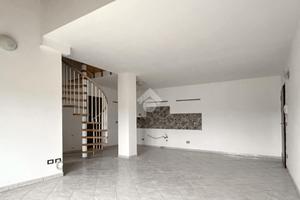 3 LOCALI A MOLINELLA