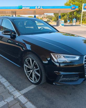 Audi A4 2.0 TDI 150Cv Automatica Gancio Traino