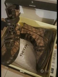 Stivali Geox donna
Stivaletti Scarpe