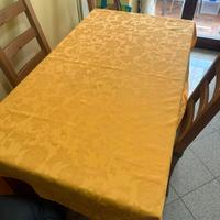 Stock tovaglie quadrate per ristoranti