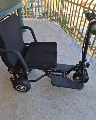 Scooter elettrico 3 ruote pieghevole pari al nuovo