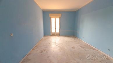 Appartamento 4 vani al 1° piano con terrazzo