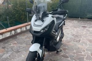 Honda XADV 750