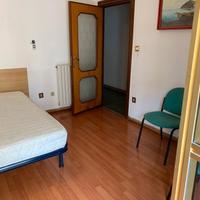 Ampia camera vomero centro