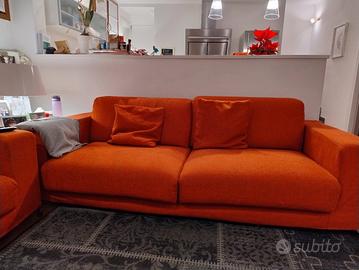 2 Divani (3 posti + 2 posti)