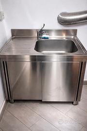 Set cucina inox – lavello, pensili e banco