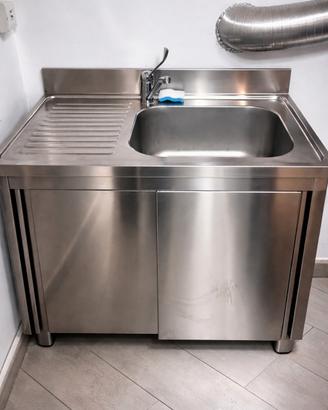 Set cucina inox – lavello, pensili e banco